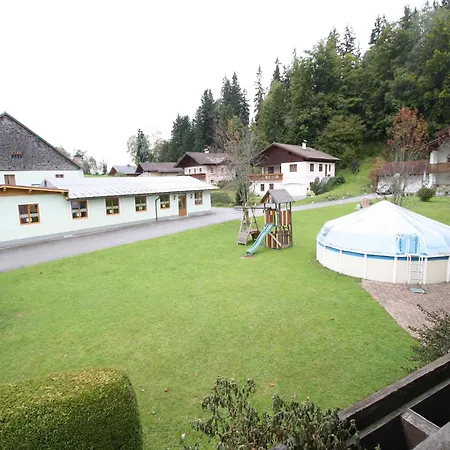 Scenic In Salzburg With Swimming Pool Apartamento