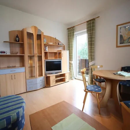 Scenic In Salzburg With Swimming Pool Daire Krispl